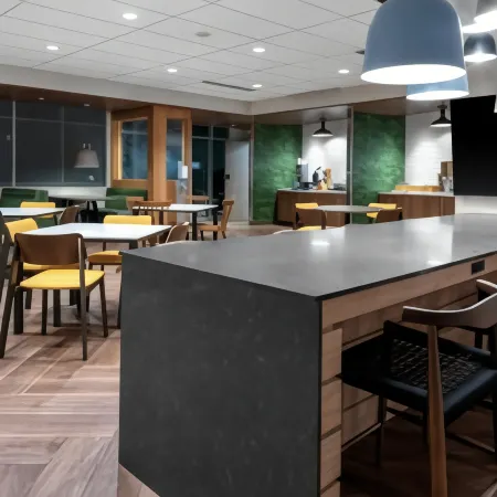 Fairfield Inn & Suites Atlanta Marietta Отели в г. Восток Кобб