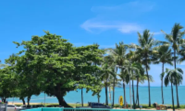 恩特里海濱公寓