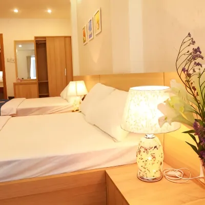 Little Nha Trang Hotel Hotels near Long Son Pagoda