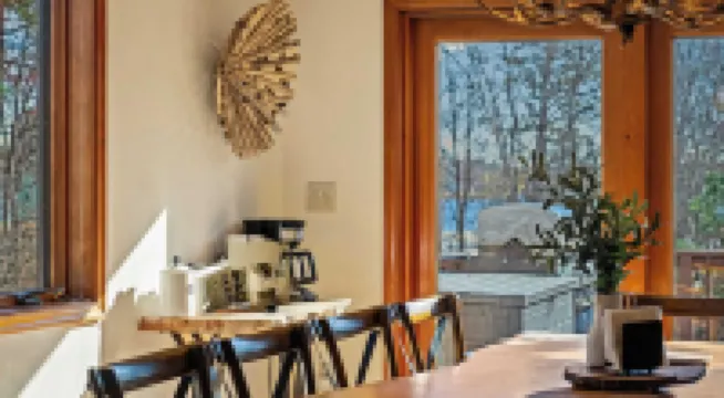Entertainers Home w Deck Game Room Hot Tub Lake View Retreat by AvantStay