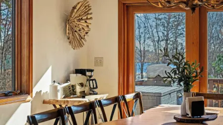 Entertainers Home w Deck Game Room Hot Tub Lake View Retreat by AvantStay