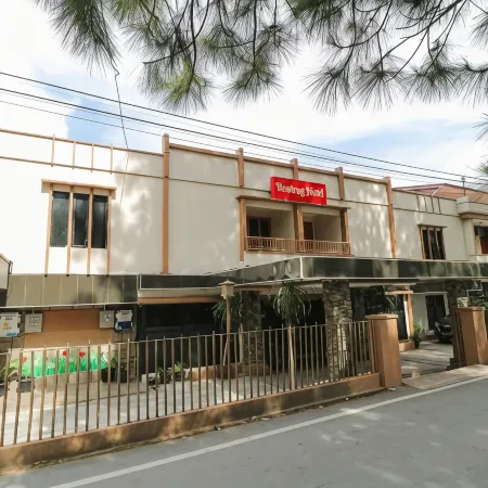 Benteng Hotel Отели в г. Букиттинги