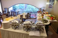 Midtown Hotel & Suites