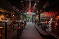 St Christopher's Amsterdam - The Winston - ที่มีบาร์