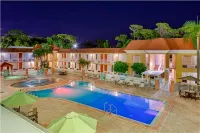 Quality Inn & Suites Conference Center - Pool