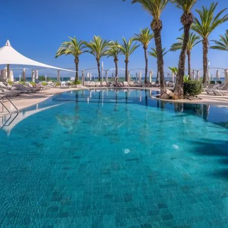Caprici Beach Hotel & Spa