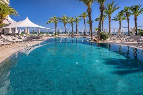 Caprici Beach Hotel & Spa