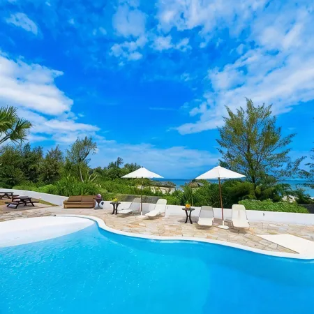 Amphitryon Hotel