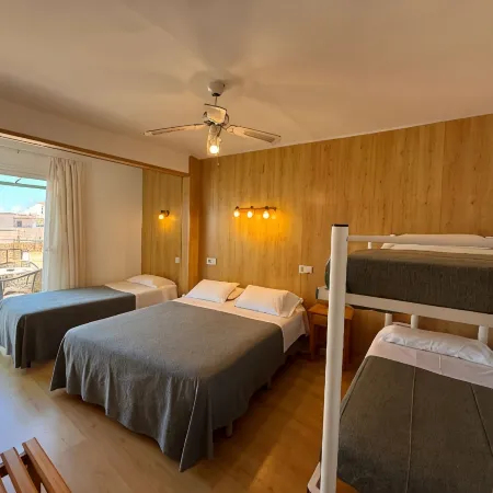Hostal Rom Familiar