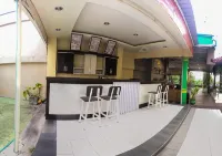Grand Madani Hotel - bar