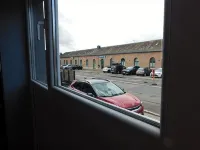 Studio near station and shops, for single person or couple