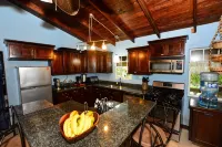 Caribbean Shores Bed & Breakfast - Gym