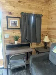 Mallard, Cozy cabin with WiFi and AC in lovely Stevenson. Perfect weekend stay .