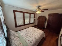 GNV CHERT HOUSE - 1.5 miles to UF - 3 miles to Shands - บังกะโล