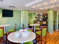 Protea Hotel Cape Town Waterfront Breakwater Lodge - พร้อมอาหารเช้า