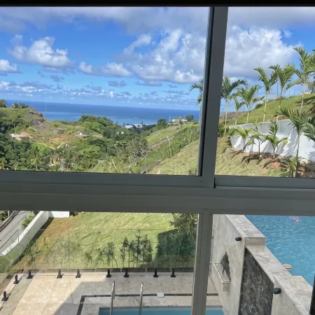 Beautiful and cozy with sea views