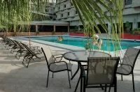 Avari Lahore Hotel