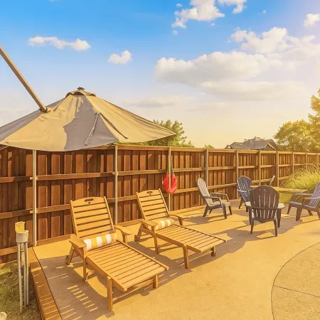 Villa D’Oro, Poolside Playhouse: Arcade & Iconic Themed Fun