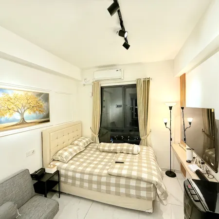 55 Inch TV Skyhouse alam Sutra near Premium outlet