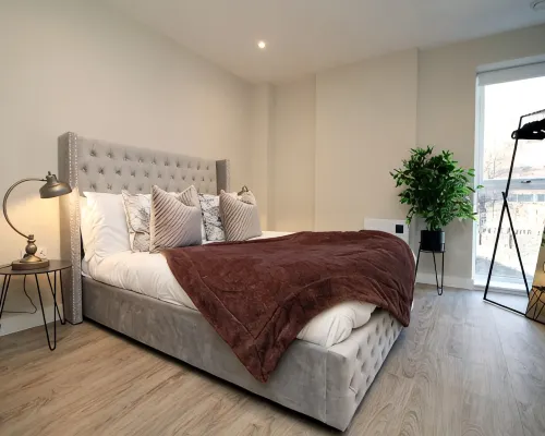 2BR Home in Cardiff Bay with Private Balcony! Hotels in Butetown
