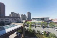 New Hongyun Hotel - parkir