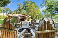 Reflections Cove on Signal Point with Private Boathouse on Lake Guntersville