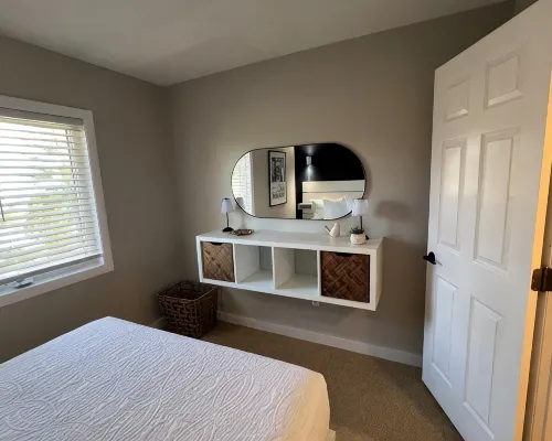 Absolute best ski on-off Slopeside location. Summer 2025 Reno just completed. Hoteles en Jay