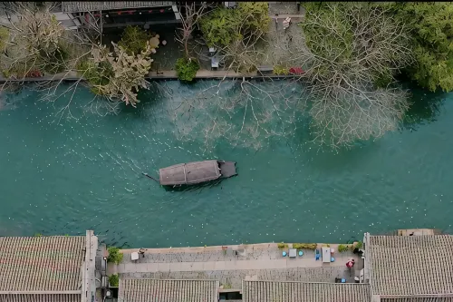 Suzhiji·Nanlou Chunxiao Holiday Homestay (Nanxun Ancient Town Baijianlou Scenic Area) - parking