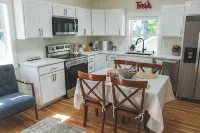 Clean and Modern 1-Bedroom Apartment in Downtown Coeur d'Alene - Apartemen