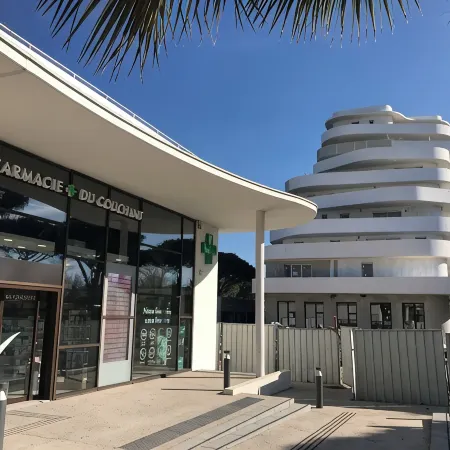 3P, quiet COBA residence, near town center, sandy beach with lifeguard