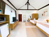 Khanom Seabeach Resort