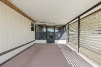 3 Bedroom, Comfy Home Dade City, Gated Community - Homestays