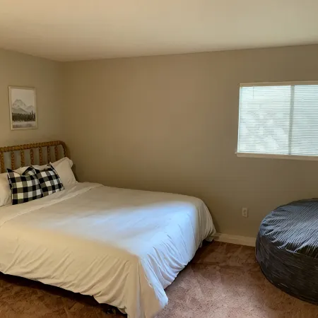 Lake Access, Central A/C, Arcade Games + MORE!