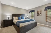 Hatton Hideaway at Red River Gorge! Pool / Hot Tub / Arcade Game Room - Boutique