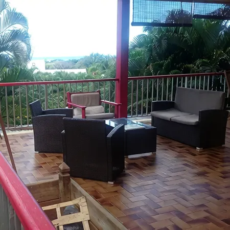 T3 Montana 2, DESHAIES, 350 m Grande Anse, 5/7 people, 2 bedrooms + living room, terrace.