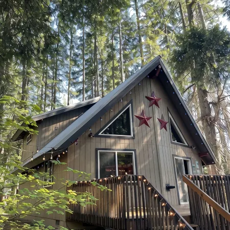 Welcome to Our Mountain Paradise in Pineloch Sun above Lake CLE Elum..