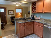 Park Right by Your Door -1 BR, 1 Bath, Full Kitchen, 1st Floor Laundry. - Boutique