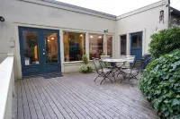 Downtown Port Townsend - Hillside Penthouse Vacation Rental - Wifi