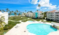 Playa Turquesa E-401 Premier Beachfront Ocean View Penthouse/50mbps Wifi - 3-Star