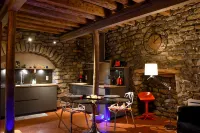 Contemporary cellar in the heart of Arbois KV'O37