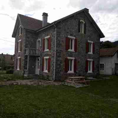 New, Renovated, Listed Character Gite Less Than 100 m from the Lake Hotel Exterior