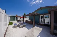 Private Oasis Near Downtown with Heated Pool and Spa