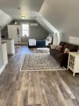 King's Country Suite