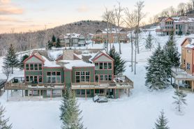Ski-on Ski-Off w Private Hot Tub & Sauna!
