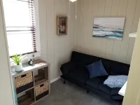 That Cottage by the Lake!! 고르함 호텔