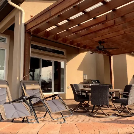 The Desert Moon- A luxurious retreat w/ amazing patio, shuffleboard, EV charger