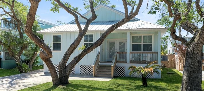 Brand NEW Beach House with HEATED pool! Hotels in Vilano Beach