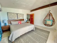 Coastal Casual Bliss: Beach + Pool + Rooftop Deck + Generator + Fast Internet