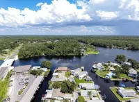 Family Friendly Scalloping Dream with 30ft of Dockage! - Wifi