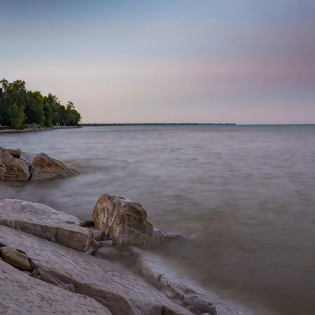 Peace of Beach, private 4 season cottage on beautiful shores of Door County